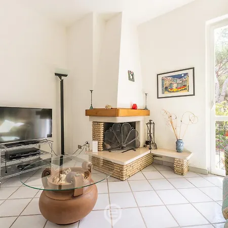 Chiara * Santa Margherita di Pula