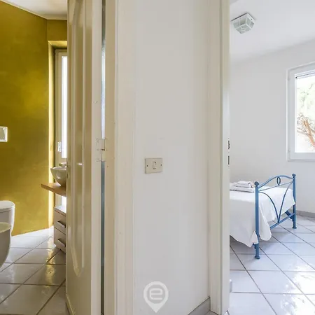 Chiara * Santa Margherita di Pula