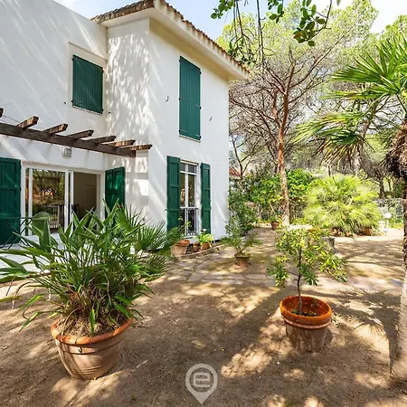 Chiara Villa Fort Village