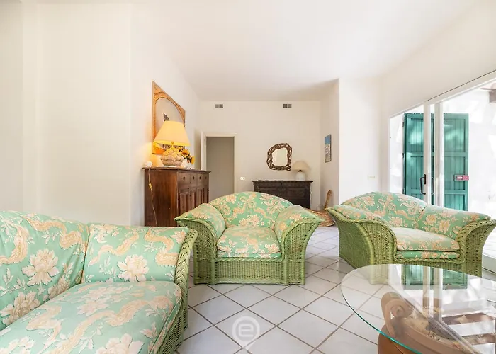 Chiara Форте-Вилладж