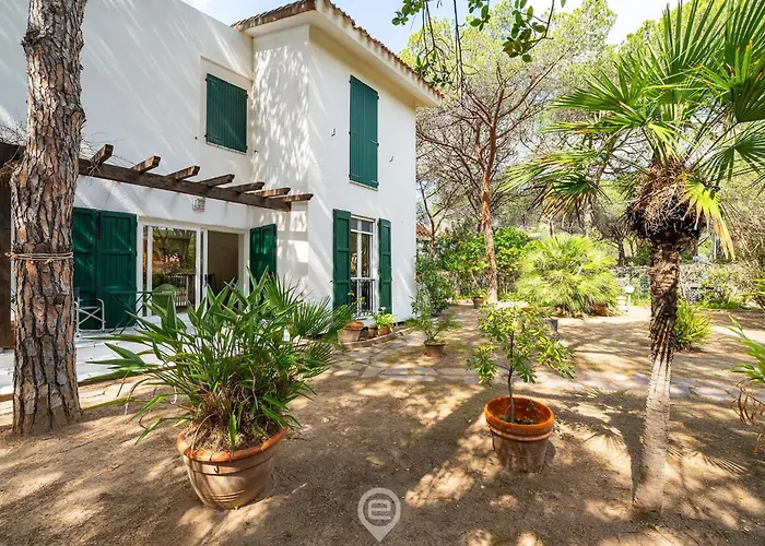 Chiara Вилла Форте-Вилладж