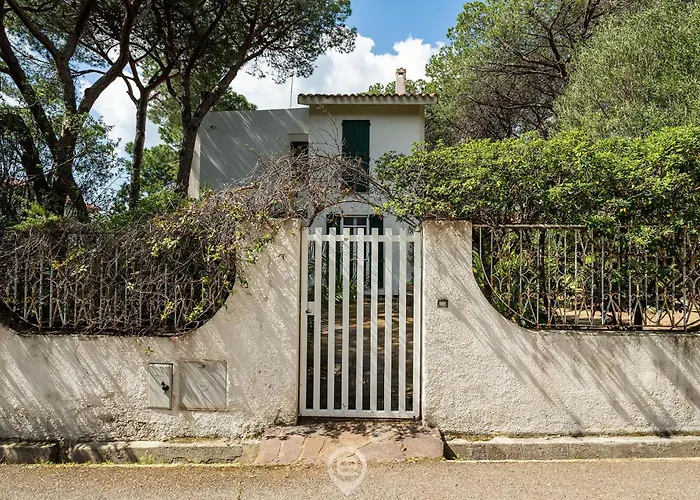 Chiara Вилла Форте-Вилладж